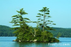 Small-Island--Lake-Winnipesaukee--New-Hampshire--USA_web