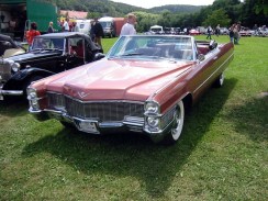 Cadillac_DeVille_Convertible_1965-1968
